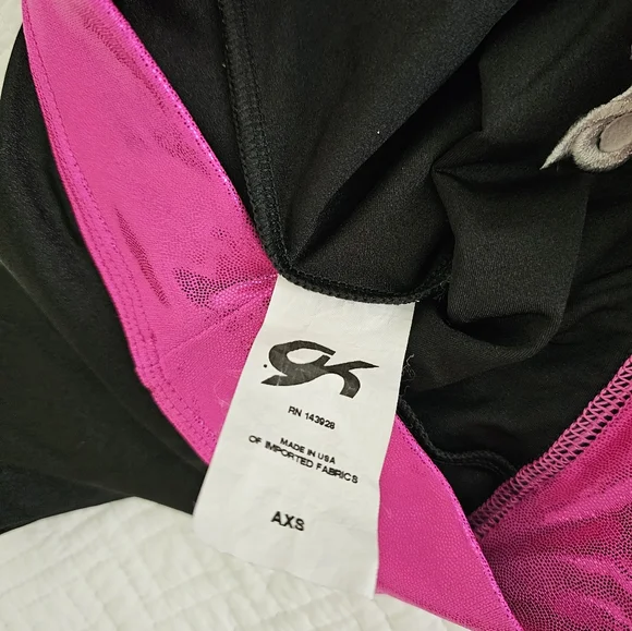 GK Elite Simone Biles Leotard and Short - Picture 13 of 16